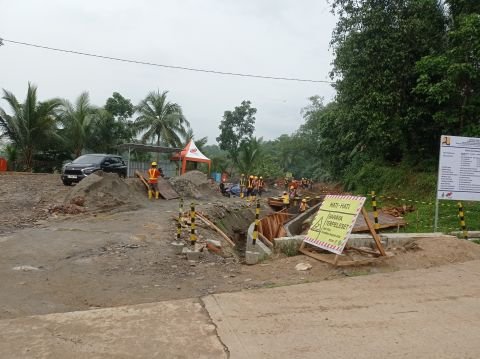 D.I. Cisata | Foto Inventarisasi | Sta 0+300 pekerjaan pembonfkaran begisting | Kubangkondang, Cisata, Pandeglang